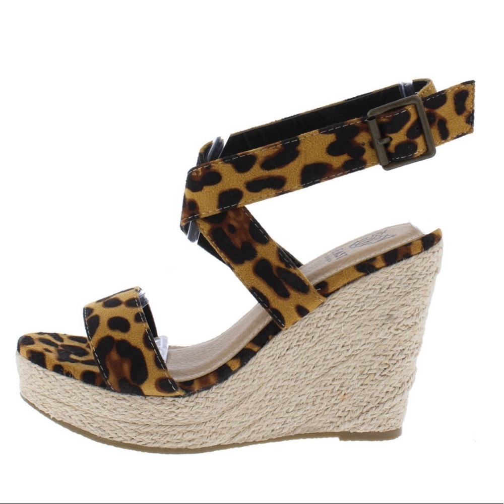 SALE❗️LAST PAIR size 10- Leopard Espadrille Wedge - Picture 7 of 7